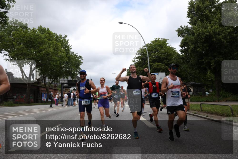 29.06.2025 - hella hamburg halbmarathon Yannick Fuchs http://msf.ph/oto/8262682 29.06.2025 10:48:41 20KM 1125, 1327, 1410, 1496, 1506, 1628, 2119, 2474, 2561, 2771, 2884, 2955, 3041, 3177, 3652, 3791, 3794, 3861, 3945, 4029, 4189, 4231, 4938, 5319, 6082, 6084, 6433, 6443, 6581, 6587, 6723, 8449, 8487, 8514, 8698, 8772, 8973, 9012, 9060, 9227, 10191, 10192, 10263, 10368, 10376, 11184, 11333, 11499, 11747, 11797, 11799, 11976, 12186, 12489, 12961, 13297, 13988, 14036, 14175, 14592, 14638, 14660, 14948, 15389, 15408, 15524, 15879, 16047, 17842, 18380 meine-sportfotos.de