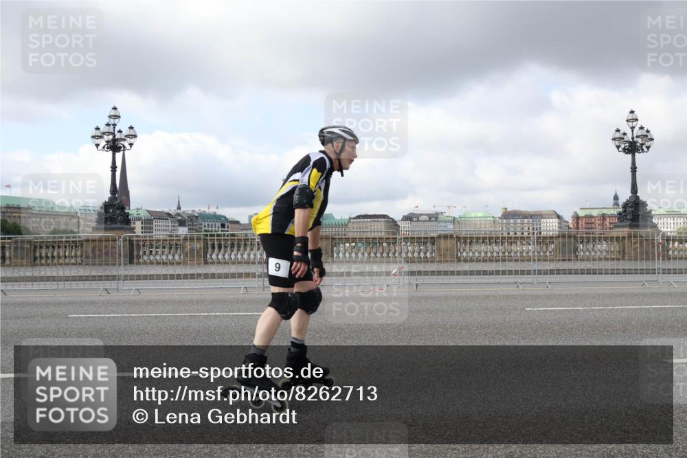 29.06.2025 - hella hamburg halbmarathon Lena Gebhardt http://msf.ph/oto/8262713 29.06.2025 09:03:47 Lombardsbrücke  meine-sportfotos.de