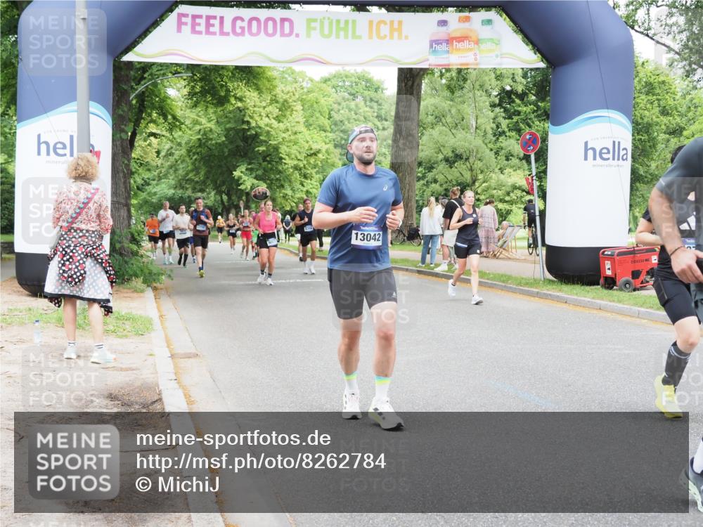 29.06.2025 - hella hamburg halbmarathon MichiJ http://msf.ph/oto/8262784 29.06.2025 10:54:06 Zwischen KM18-KM19 1729, 3062, 3225, 4066, 6453, 8909, 12005, 12912, 13042, 13732, 13857 meine-sportfotos.de