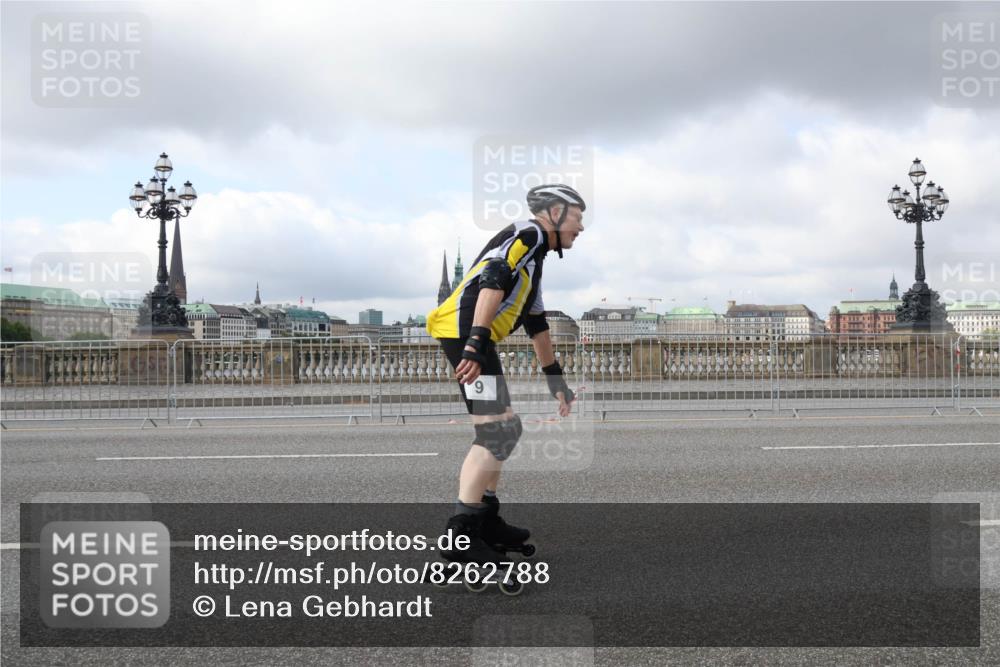 29.06.2025 - hella hamburg halbmarathon Lena Gebhardt http://msf.ph/oto/8262788 29.06.2025 09:03:47 Lombardsbrücke  meine-sportfotos.de