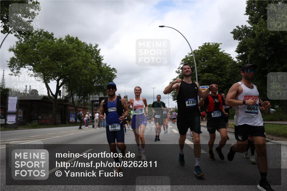 29.06.2025 - hella hamburg halbmarathon Yannick Fuchs http://msf.ph/oto/8262811 29.06.2025 10:48:42 20KM 1125, 1327, 1410, 1496, 1506, 1628, 2119, 2474, 2561, 2771, 2884, 2955, 3041, 3177, 3652, 3791, 3794, 3861, 3945, 4029, 4189, 4231, 4938, 5319, 6082, 6084, 6433, 6443, 6587, 6723, 8449, 8487, 8514, 8698, 8772, 8973, 9012, 9060, 9227, 10191, 10192, 10263, 10368, 10376, 11184, 11333, 11499, 11747, 11797, 11799, 11976, 12186, 12489, 12526, 12961, 13297, 13988, 14036, 14175, 14592, 14638, 14660, 14948, 15389, 15408, 15524, 15879, 16047, 17842, 18380 meine-sportfotos.de