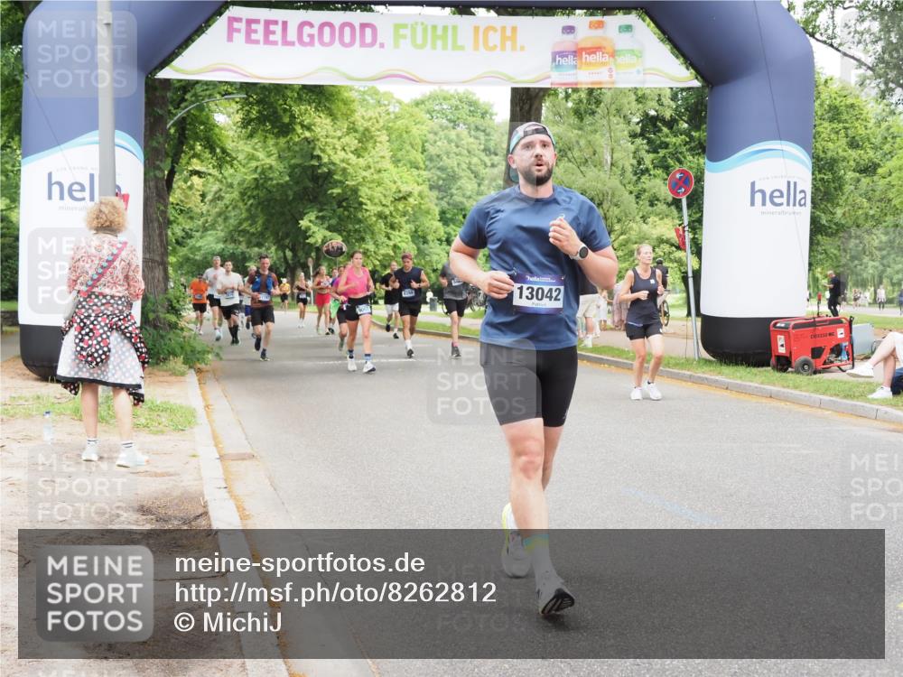 29.06.2025 - hella hamburg halbmarathon MichiJ http://msf.ph/oto/8262812 29.06.2025 10:54:06 Zwischen KM18-KM19 1729, 3062, 3225, 4066, 6453, 8909, 12005, 12912, 13042, 13732, 13857 meine-sportfotos.de