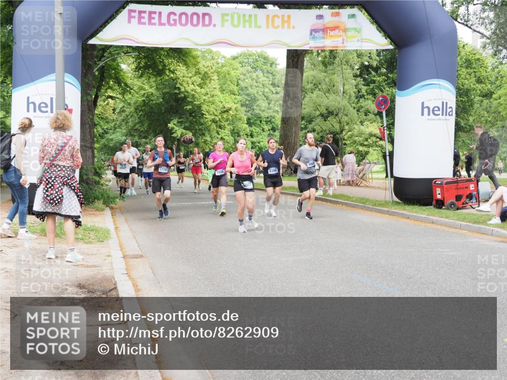 29.06.2025 - hella hamburg halbmarathon MichiJ http://msf.ph/oto/8262909 29.06.2025 10:54:08 Zwischen KM18-KM19 1729, 2628, 3062, 3225, 5605, 8909, 9007, 12005, 12912, 13042, 13732, 13857 meine-sportfotos.de