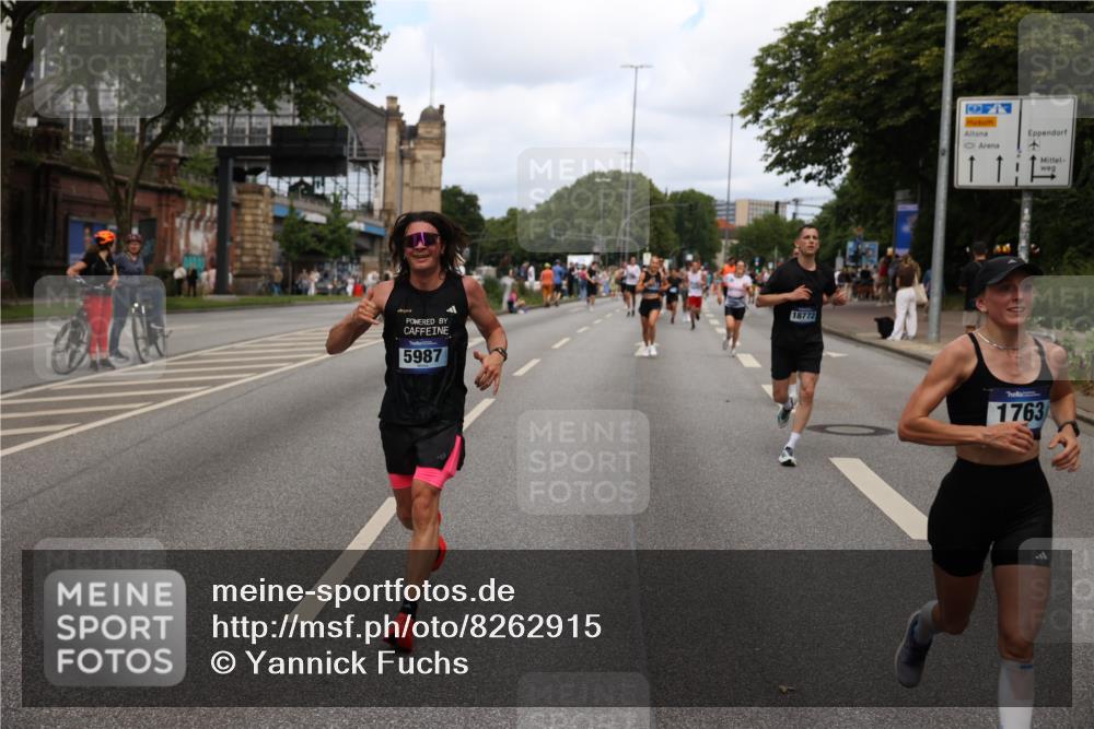 29.06.2025 - hella hamburg halbmarathon Yannick Fuchs http://msf.ph/oto/8262915 29.06.2025 10:36:29 20KM 1169, 1256, 1441, 1512, 1763, 1903, 1962, 2675, 5682, 5690, 5987, 6593, 6639, 7092, 7105, 7116, 7363, 8694, 9365, 10415, 11417, 12588, 13196, 13714, 14275, 14346, 15521, 15623, 15654, 15846, 15935, 16084, 16281, 17159, 17182, 17637, 17926, 18772, 19046 meine-sportfotos.de