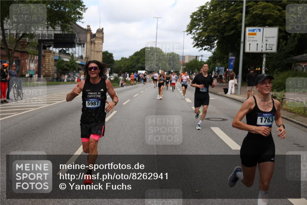 29.06.2025 - hella hamburg halbmarathon Yannick Fuchs http://msf.ph/oto/8262941 29.06.2025 10:36:29 20KM 1169, 1256, 1441, 1512, 1763, 1903, 1962, 2675, 5682, 5690, 5987, 6593, 6639, 7092, 7105, 7116, 7363, 8694, 9365, 10415, 11417, 12588, 13196, 13714, 14275, 14346, 15521, 15623, 15654, 15846, 15935, 16084, 16281, 17159, 17182, 17637, 17926, 18772, 19046 meine-sportfotos.de