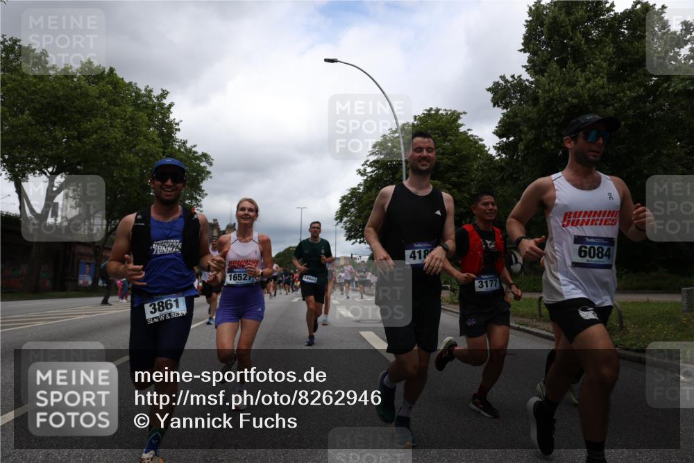 29.06.2025 - hella hamburg halbmarathon Yannick Fuchs http://msf.ph/oto/8262946 29.06.2025 10:48:42 20KM 1125, 1327, 1410, 1496, 1506, 1628, 2119, 2474, 2561, 2771, 2884, 2955, 3041, 3177, 3652, 3791, 3794, 3861, 3945, 4029, 4189, 4231, 4938, 5319, 6082, 6084, 6433, 6443, 6587, 6723, 8449, 8487, 8514, 8698, 8772, 8973, 9012, 9060, 9227, 10191, 10192, 10263, 10368, 10376, 11184, 11333, 11499, 11747, 11797, 11799, 11976, 12186, 12489, 12526, 12961, 13297, 13988, 14036, 14175, 14592, 14638, 14660, 14948, 15389, 15408, 15524, 15879, 16047, 17842, 18380 meine-sportfotos.de