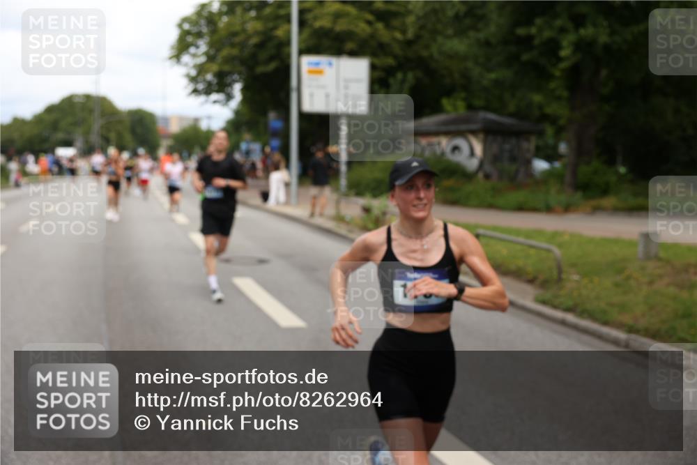 29.06.2025 - hella hamburg halbmarathon Yannick Fuchs http://msf.ph/oto/8262964 29.06.2025 10:36:30 20KM 1169, 1256, 1441, 1512, 1763, 1903, 1962, 2675, 5682, 5690, 5987, 6593, 6639, 7092, 7105, 7116, 7363, 8694, 9365, 10415, 11417, 12588, 13196, 13483, 14275, 14346, 15521, 15623, 15654, 15846, 15935, 16084, 16281, 17159, 17182, 17637, 17926, 18772, 19046 meine-sportfotos.de
