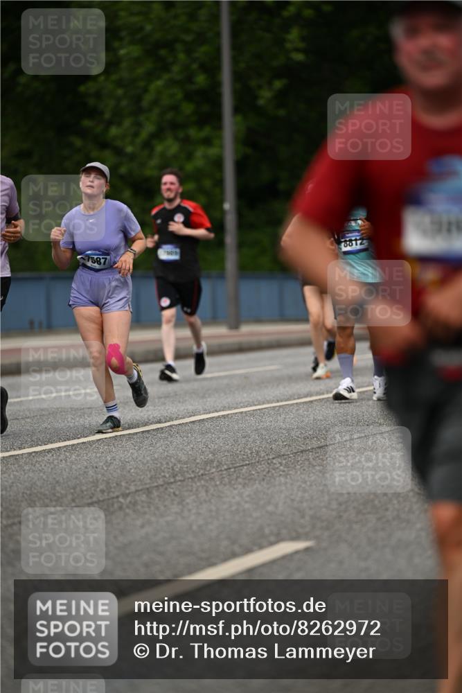 29.06.2025 - hella hamburg halbmarathon Dr. Thomas Lammeyer http://msf.ph/oto/8262972 29.06.2025 10:35:20 Kennedybrücke 1097, 1547, 1979, 2414, 2754, 2755, 2914, 3281, 3424, 3443, 4561, 4817, 5437, 5943, 6057, 6078, 6195, 6546, 6616, 6640, 6725, 6787, 7120, 7604, 7772, 8050, 8812, 8941, 9183, 10148, 10586 meine-sportfotos.de