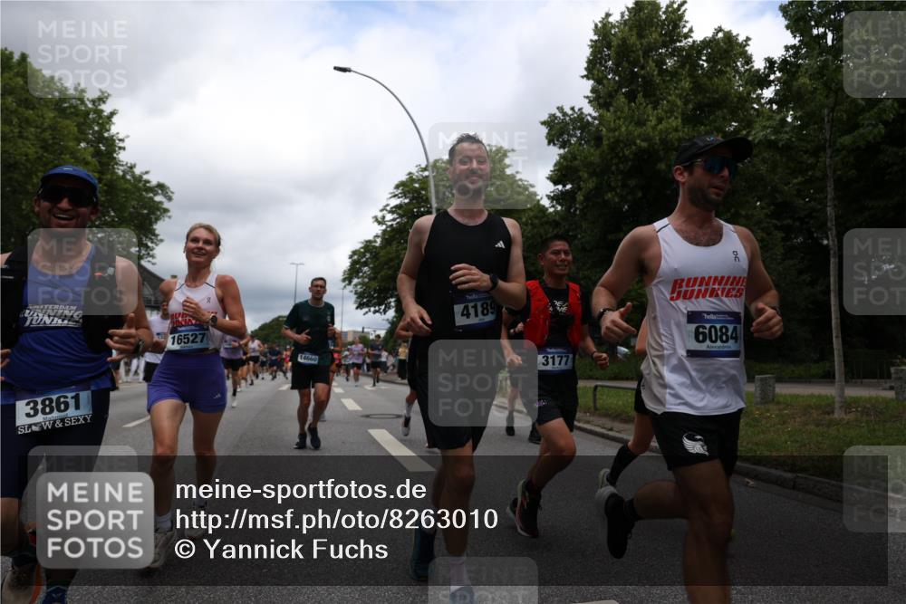 29.06.2025 - hella hamburg halbmarathon Yannick Fuchs http://msf.ph/oto/8263010 29.06.2025 10:48:42 20KM 1125, 1327, 1410, 1496, 1506, 1628, 2119, 2474, 2561, 2771, 2884, 2955, 3041, 3177, 3652, 3791, 3794, 3861, 3945, 4029, 4189, 4231, 4938, 5319, 6082, 6084, 6433, 6443, 6587, 6723, 8449, 8487, 8514, 8698, 8772, 8973, 9012, 9060, 9227, 10191, 10192, 10263, 10368, 10376, 11184, 11333, 11499, 11747, 11797, 11799, 11976, 12186, 12489, 12526, 12961, 13297, 13988, 14036, 14175, 14592, 14638, 14660, 14948, 15389, 15408, 15524, 15879, 16047, 17842, 18380 meine-sportfotos.de