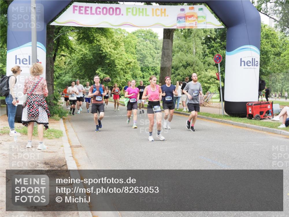 29.06.2025 - hella hamburg halbmarathon MichiJ http://msf.ph/oto/8263053 29.06.2025 10:54:09 Zwischen KM18-KM19 1729, 2628, 3062, 5605, 9007, 12912, 13042, 13732, 13857 meine-sportfotos.de