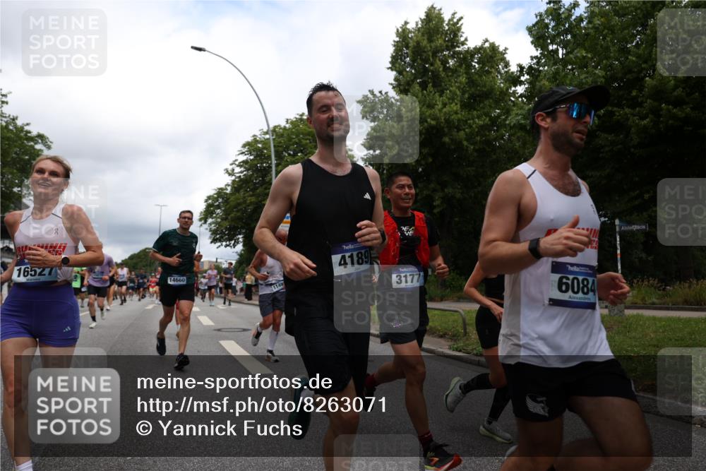 29.06.2025 - hella hamburg halbmarathon Yannick Fuchs http://msf.ph/oto/8263071 29.06.2025 10:48:42 20KM 1125, 1327, 1410, 1496, 1506, 1628, 2119, 2474, 2561, 2771, 2884, 2955, 3041, 3177, 3652, 3791, 3794, 3861, 3945, 4029, 4189, 4231, 4938, 5319, 6082, 6084, 6433, 6443, 6587, 6723, 8449, 8487, 8514, 8698, 8772, 8973, 9012, 9060, 9227, 10191, 10192, 10263, 10368, 10376, 11184, 11333, 11499, 11747, 11797, 11799, 11976, 12186, 12489, 12526, 12961, 13297, 13988, 14036, 14175, 14592, 14638, 14660, 14948, 15389, 15408, 15524, 15879, 16047, 17842, 18380 meine-sportfotos.de