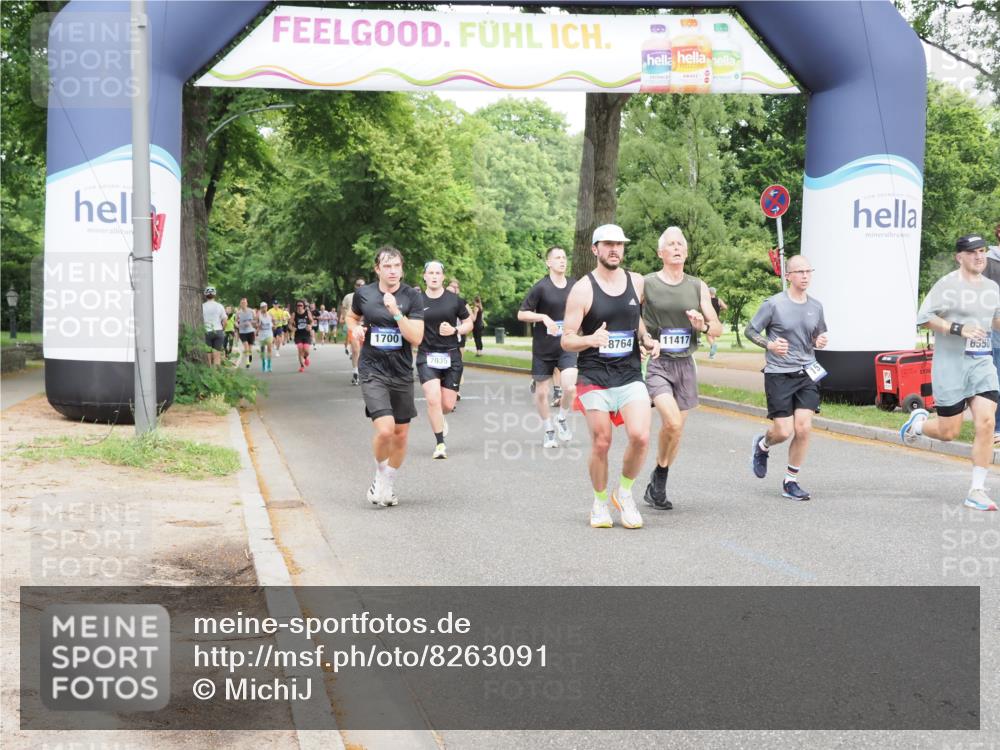 29.06.2025 - hella hamburg halbmarathon MichiJ http://msf.ph/oto/8263091 29.06.2025 10:30:10 Zwischen KM18-KM19 1570, 1700, 4823, 6550, 6721, 7035, 7116, 7432, 9547, 11417, 15247, 15521, 15623, 17177, 18004, 18772 meine-sportfotos.de