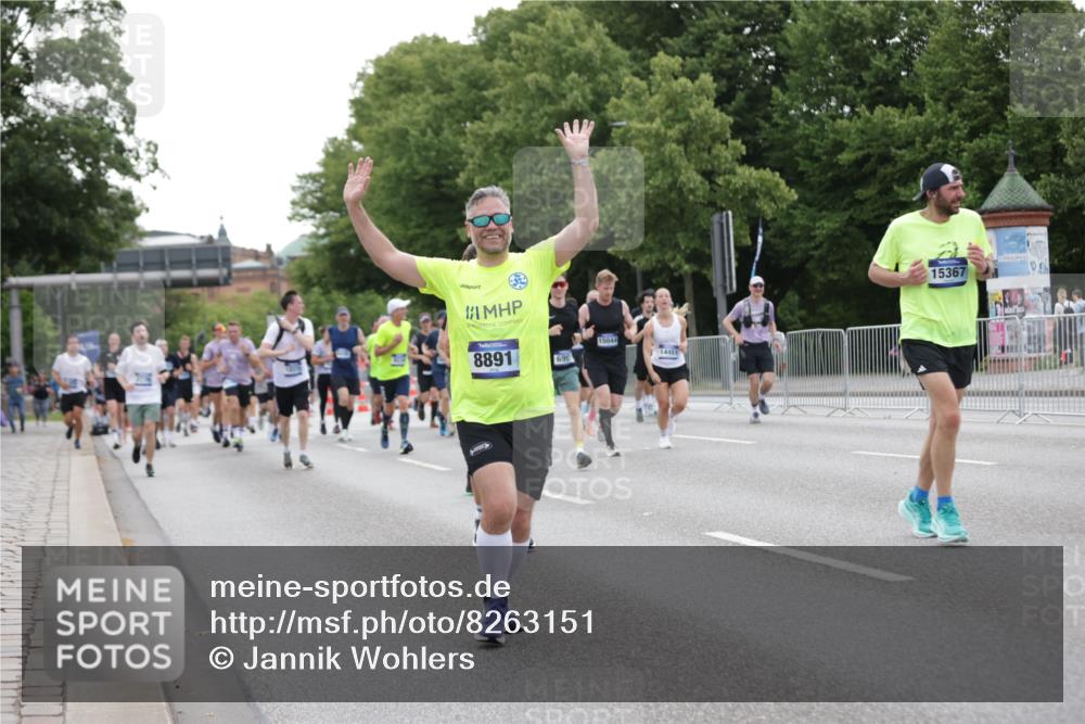 29.06.2025 - hella hamburg halbmarathon Jannik Wohlers http://msf.ph/oto/8263151 29.06.2025 10:33:05 Lombardsbrücke 1995, 2776, 2838, 3341, 3812, 4164, 4361, 4445, 4449, 5075, 6109, 6999, 7705, 8021, 8282, 8891, 9234, 9258, 9438, 9591, 9592, 9750, 9780, 9799, 11453, 11546, 11811, 11928, 12237, 12238, 12855, 13375, 13601, 14451, 15044, 15072, 15367, 15964 meine-sportfotos.de