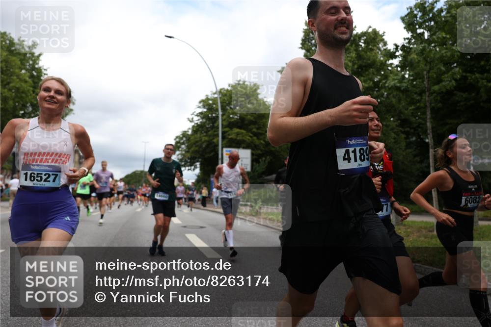 29.06.2025 - hella hamburg halbmarathon Yannick Fuchs http://msf.ph/oto/8263174 29.06.2025 10:48:42 20KM 1125, 1327, 1410, 1496, 1506, 1628, 2119, 2474, 2561, 2771, 2884, 2955, 3041, 3177, 3652, 3791, 3794, 3861, 3945, 4029, 4189, 4231, 4938, 5319, 6082, 6084, 6433, 6443, 6587, 6723, 8449, 8487, 8514, 8698, 8772, 8973, 9012, 9060, 9227, 10191, 10192, 10263, 10368, 10376, 11184, 11333, 11499, 11747, 11797, 11799, 11976, 12186, 12489, 12526, 12961, 13297, 13988, 14036, 14175, 14592, 14638, 14660, 14948, 15389, 15408, 15524, 15879, 16047, 17842, 18380 meine-sportfotos.de