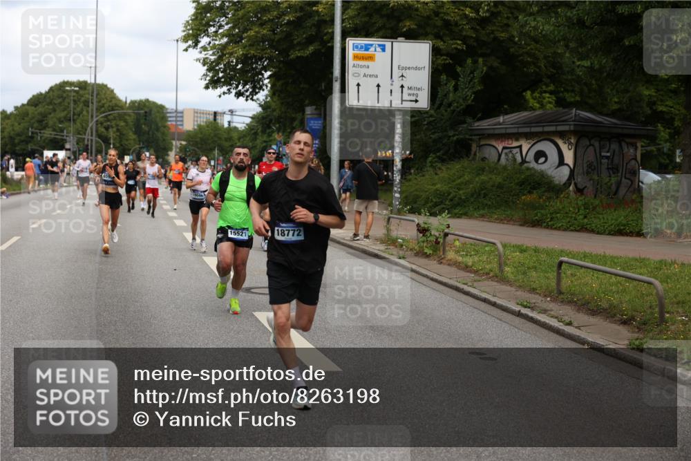 29.06.2025 - hella hamburg halbmarathon Yannick Fuchs http://msf.ph/oto/8263198 29.06.2025 10:36:31 20KM 1169, 1256, 1441, 1512, 1763, 1903, 1962, 2675, 3523, 5682, 5690, 5987, 6593, 6639, 7092, 7105, 7116, 7363, 8694, 9365, 10415, 11417, 12098, 12588, 13196, 13483, 14275, 14346, 15521, 15623, 15654, 15846, 15935, 16281, 17159, 17182, 17637, 17926, 18772, 19046 meine-sportfotos.de