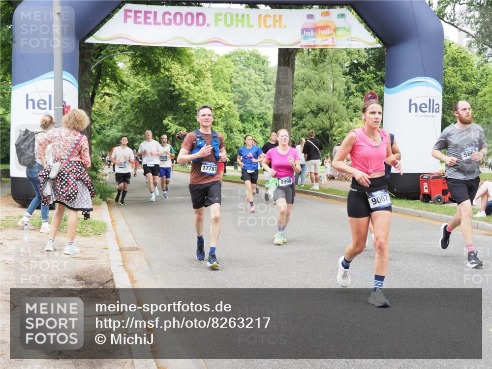 29.06.2025 - hella hamburg halbmarathon MichiJ http://msf.ph/oto/8263217 29.06.2025 10:54:11 Zwischen KM18-KM19 2628, 5605, 8398, 8999, 9007, 10196, 12912, 13042, 13857, 15993, 17787 meine-sportfotos.de