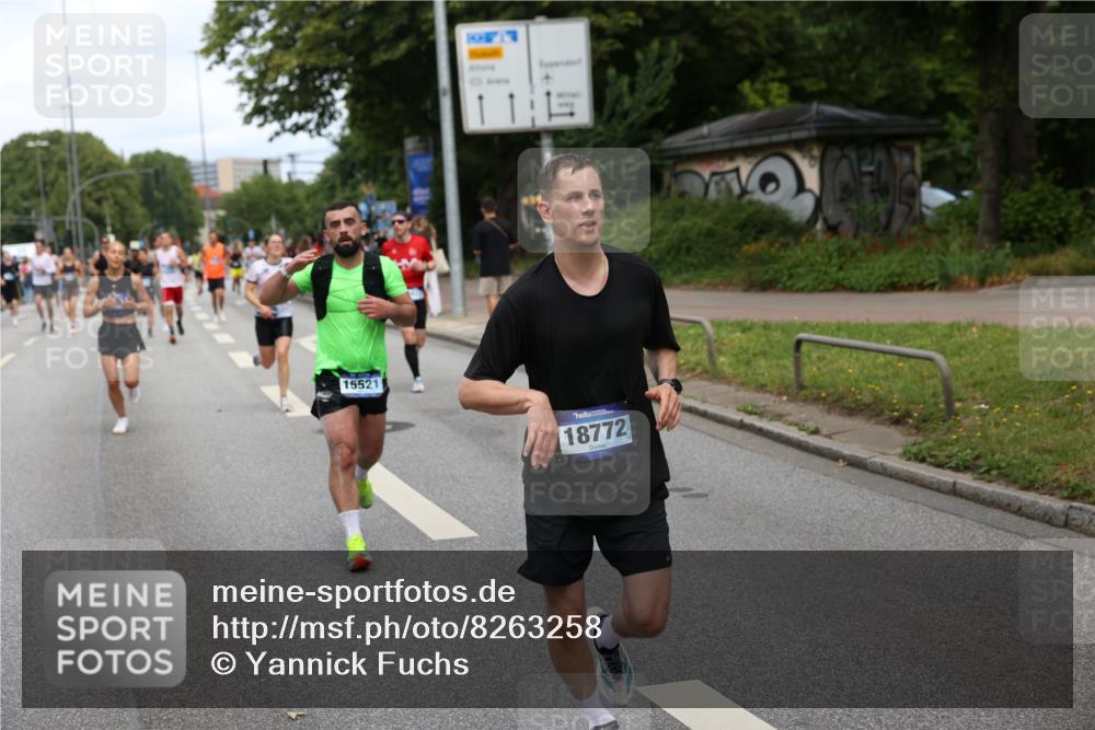 29.06.2025 - hella hamburg halbmarathon Yannick Fuchs http://msf.ph/oto/8263258 29.06.2025 10:36:31 20KM 1169, 1256, 1441, 1512, 1763, 1903, 1962, 2675, 3523, 5682, 5690, 5987, 6593, 6639, 7092, 7105, 7116, 7363, 8694, 9365, 10415, 11417, 12098, 12588, 13196, 13483, 14275, 14346, 15521, 15623, 15654, 15846, 15935, 16281, 17159, 17182, 17637, 17926, 18772, 19046 meine-sportfotos.de