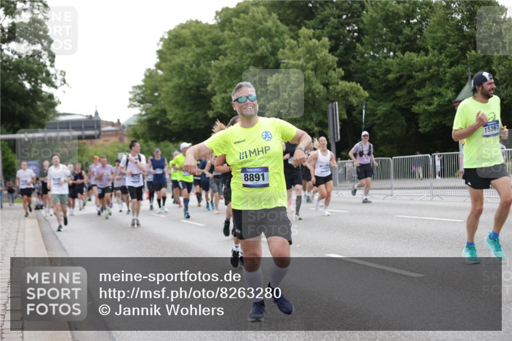 29.06.2025 - hella hamburg halbmarathon Jannik Wohlers http://msf.ph/oto/8263280 29.06.2025 10:33:05 Lombardsbrücke 1995, 2776, 2838, 3341, 3812, 4164, 4361, 4445, 4449, 5075, 6109, 6999, 7705, 8021, 8282, 8891, 9234, 9258, 9438, 9591, 9592, 9750, 9780, 9799, 11453, 11546, 11811, 11928, 12237, 12238, 12855, 13375, 13601, 14451, 15044, 15072, 15367, 15964 meine-sportfotos.de