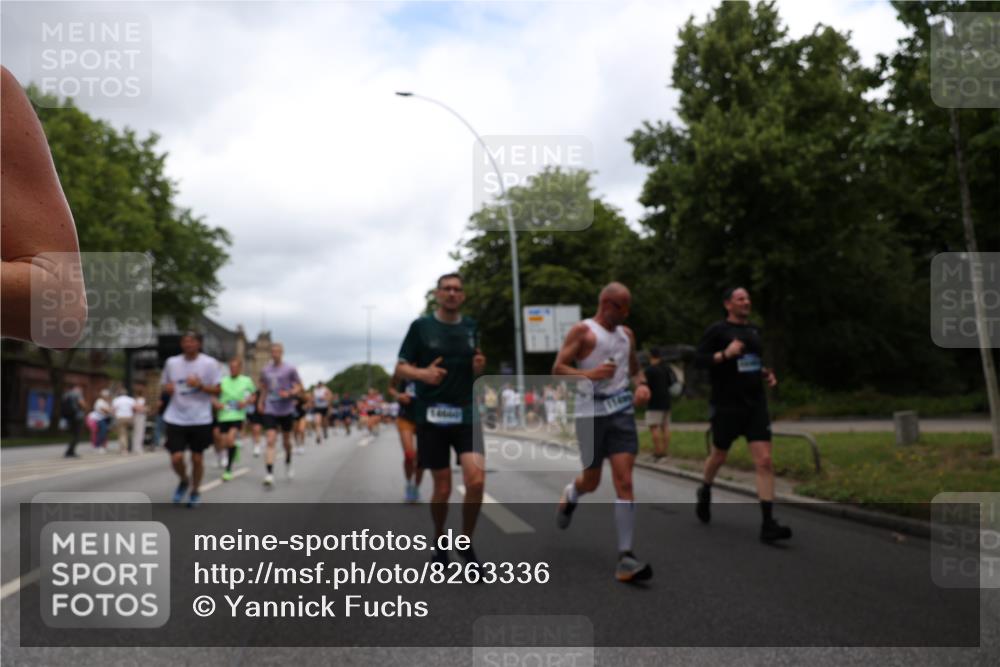 29.06.2025 - hella hamburg halbmarathon Yannick Fuchs http://msf.ph/oto/8263336 29.06.2025 10:48:43 20KM 1125, 1327, 1496, 1506, 1628, 2119, 2474, 2561, 2771, 2884, 2955, 3041, 3177, 3652, 3791, 3794, 3861, 3945, 4029, 4189, 4231, 4903, 4938, 5319, 6082, 6084, 6433, 6443, 6587, 6723, 8449, 8487, 8514, 8698, 8772, 8973, 9060, 9227, 10191, 10192, 10263, 10368, 10376, 11184, 11333, 11499, 11747, 11797, 11799, 11976, 12186, 12489, 12526, 12961, 13297, 13988, 14036, 14175, 14592, 14638, 14660, 14834, 14948, 15389, 15408, 15524, 15879, 16047, 17842, 18380 meine-sportfotos.de