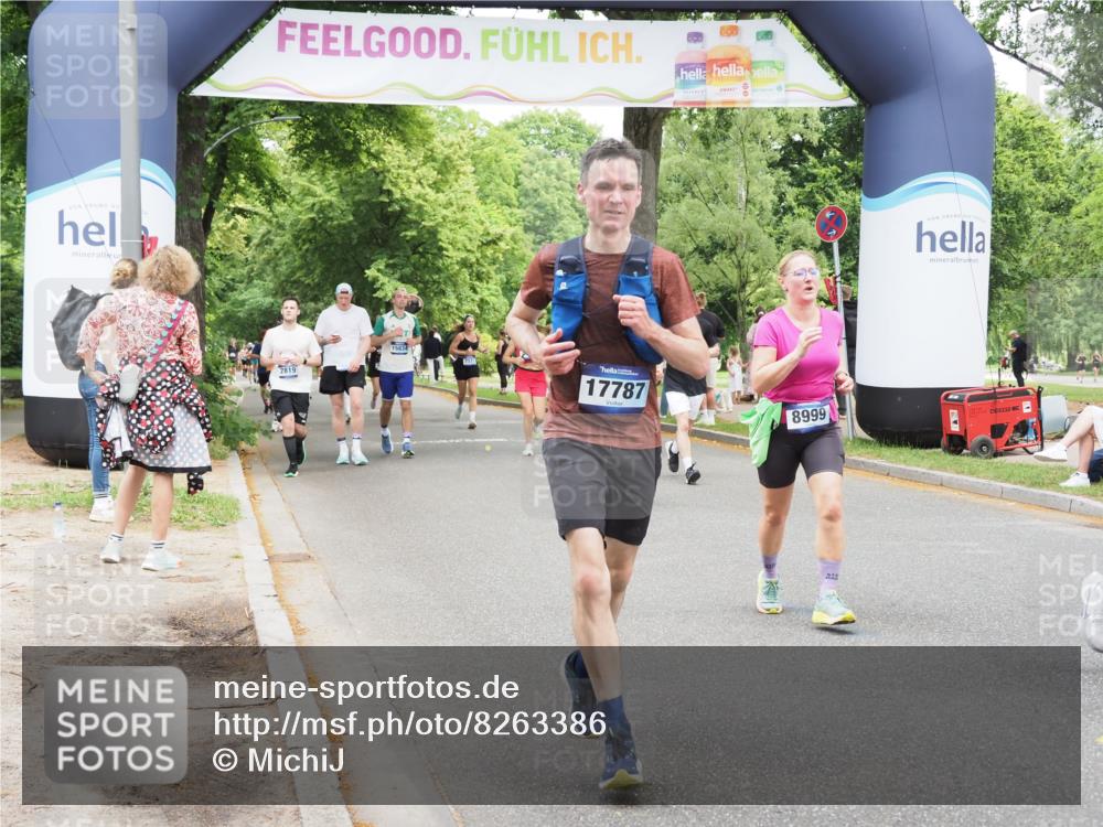 29.06.2025 - hella hamburg halbmarathon MichiJ http://msf.ph/oto/8263386 29.06.2025 10:54:12 Zwischen KM18-KM19 2628, 5605, 8398, 8999, 9007, 10196, 10834, 13042, 15834, 15922, 15993, 17787 meine-sportfotos.de