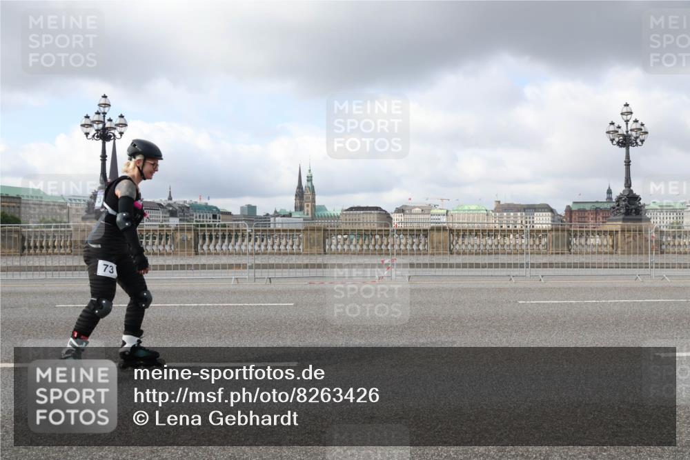29.06.2025 - hella hamburg halbmarathon Lena Gebhardt http://msf.ph/oto/8263426 29.06.2025 09:03:59 Lombardsbrücke  meine-sportfotos.de