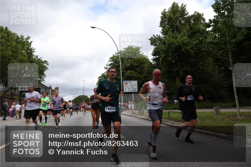 29.06.2025 - hella hamburg halbmarathon Yannick Fuchs http://msf.ph/oto/8263463 29.06.2025 10:48:43 20KM 1125, 1327, 1496, 1506, 1628, 2119, 2474, 2561, 2771, 2884, 2955, 3041, 3177, 3652, 3791, 3794, 3861, 3945, 4029, 4189, 4231, 4903, 4938, 5319, 6082, 6084, 6433, 6443, 6587, 6723, 8449, 8487, 8514, 8698, 8772, 8973, 9060, 9227, 10191, 10192, 10263, 10368, 10376, 11184, 11333, 11499, 11747, 11797, 11799, 11976, 12186, 12489, 12526, 12961, 13297, 13988, 14036, 14175, 14592, 14638, 14660, 14834, 14948, 15389, 15408, 15524, 15879, 16047, 17842, 18380 meine-sportfotos.de