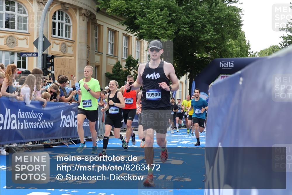 29.06.2025 - hella hamburg halbmarathon Strokosch-Dieckow http://msf.ph/oto/8263472 29.06.2025 10:44:11 Ziel 1220, 1391, 1413, 1415, 2816, 3021, 4999, 5231, 5275, 5884, 7005, 8722, 9444, 9633, 10193, 10930, 12159, 12528, 13123, 14686, 14687, 15225, 15280, 16301, 16316, 16506, 16547, 16648, 16697, 16893, 17748, 18004, 18691 meine-sportfotos.de