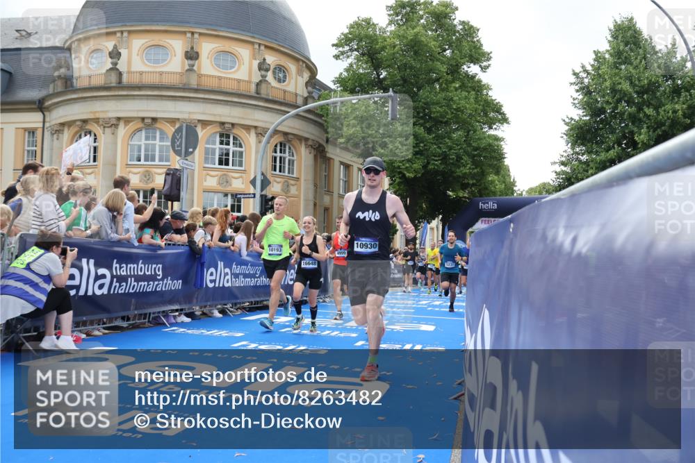 29.06.2025 - hella hamburg halbmarathon Strokosch-Dieckow http://msf.ph/oto/8263482 29.06.2025 10:44:11 Ziel 1220, 1391, 1413, 1415, 2816, 3021, 4999, 5231, 5275, 5884, 7005, 8722, 9444, 9633, 10193, 10930, 12159, 12528, 13123, 14686, 14687, 15225, 15280, 16301, 16316, 16506, 16547, 16648, 16697, 16893, 17748, 18004, 18691 meine-sportfotos.de