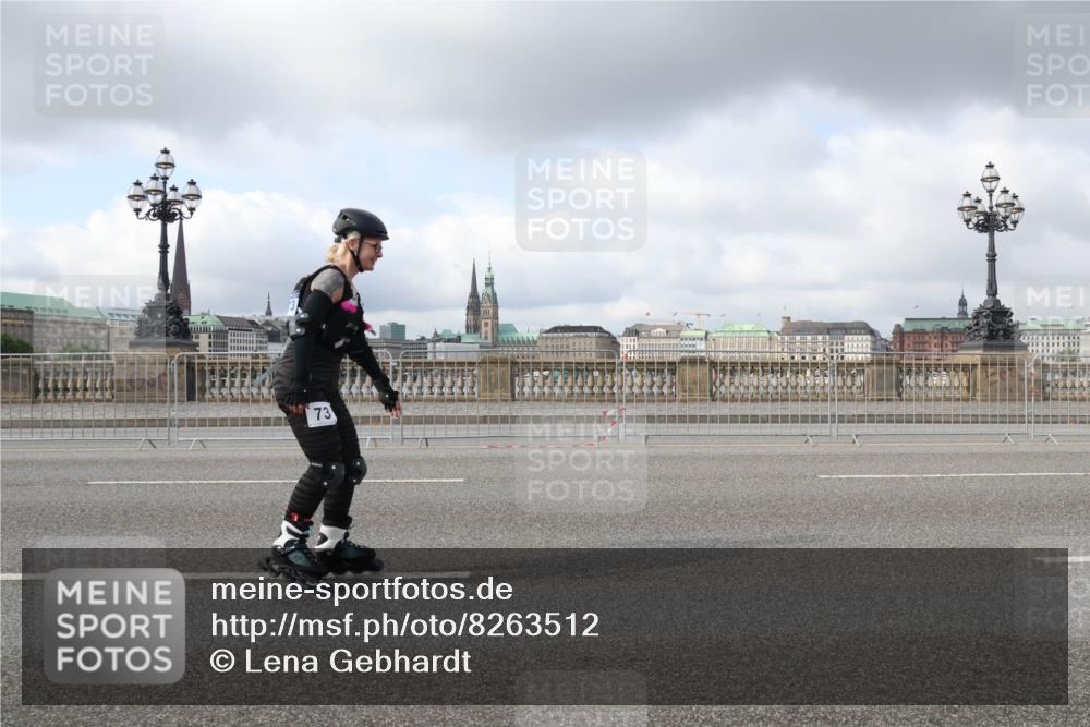 29.06.2025 - hella hamburg halbmarathon Lena Gebhardt http://msf.ph/oto/8263512 29.06.2025 09:03:59 Lombardsbrücke  meine-sportfotos.de