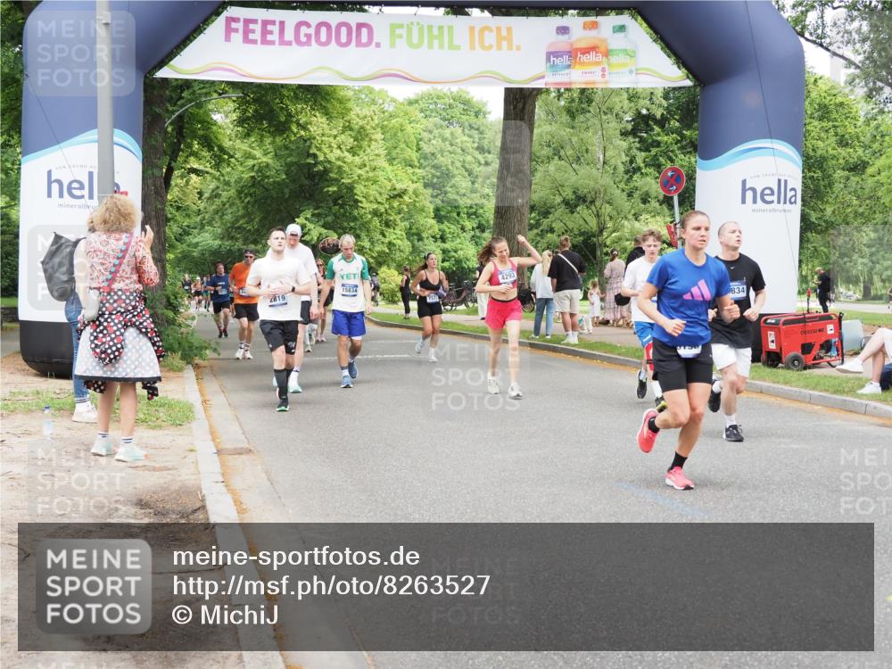 29.06.2025 - hella hamburg halbmarathon MichiJ http://msf.ph/oto/8263527 29.06.2025 10:54:13 Zwischen KM18-KM19 2628, 4293, 5605, 8398, 8999, 9007, 10196, 10834, 15834, 15922, 15993, 17787 meine-sportfotos.de