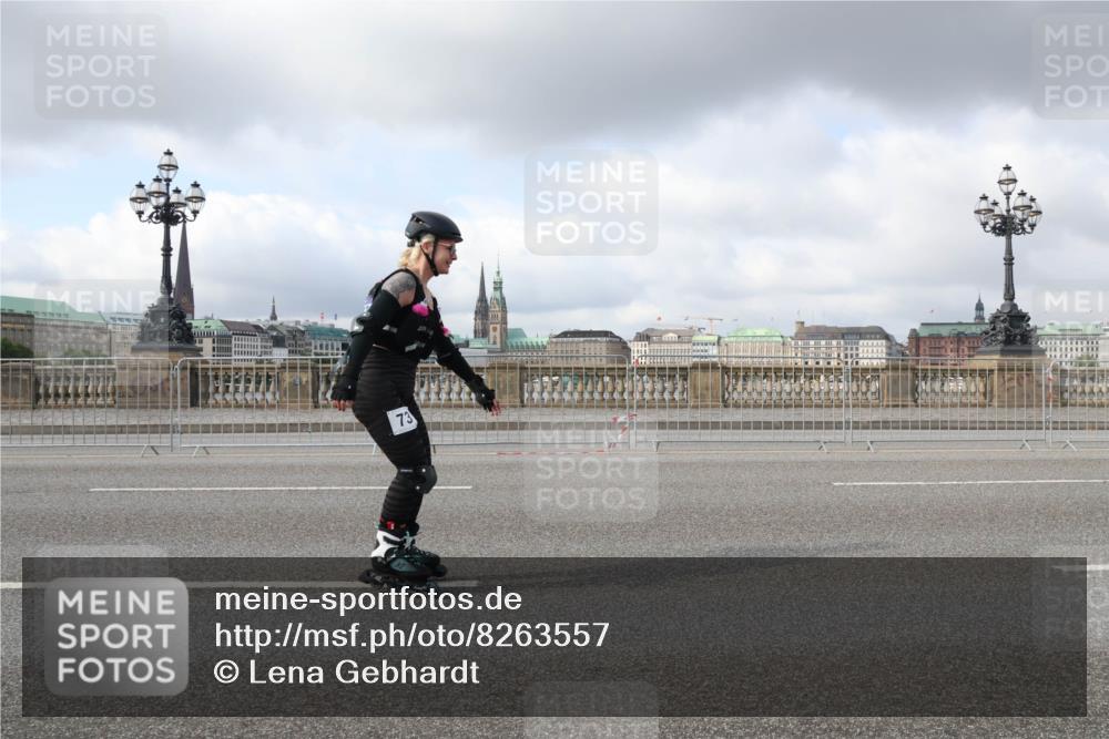 29.06.2025 - hella hamburg halbmarathon Lena Gebhardt http://msf.ph/oto/8263557 29.06.2025 09:03:59 Lombardsbrücke  meine-sportfotos.de
