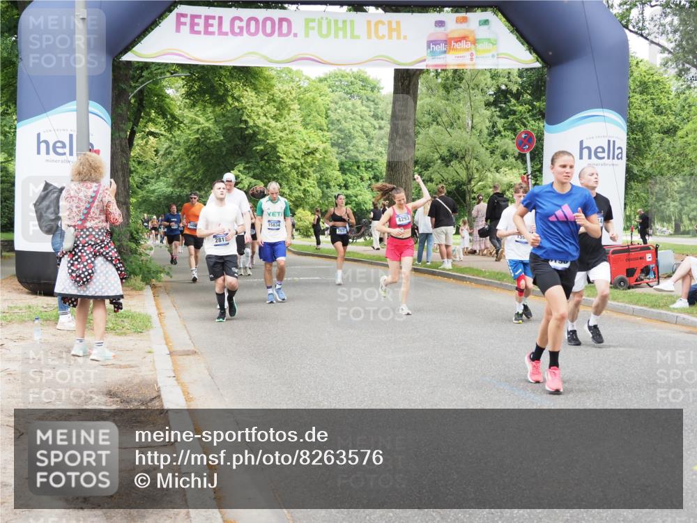 29.06.2025 - hella hamburg halbmarathon MichiJ http://msf.ph/oto/8263576 29.06.2025 10:54:13 Zwischen KM18-KM19 2628, 4293, 5605, 8398, 8999, 9007, 10196, 10834, 15834, 15922, 15993, 17787 meine-sportfotos.de
