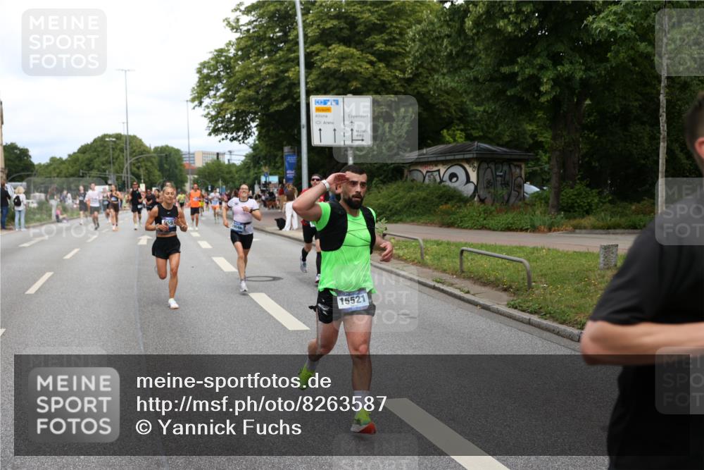 29.06.2025 - hella hamburg halbmarathon Yannick Fuchs http://msf.ph/oto/8263587 29.06.2025 10:36:32 20KM 1169, 1209, 1256, 1441, 1512, 1763, 1903, 1962, 2675, 3523, 5682, 5690, 5987, 6593, 6639, 7092, 7105, 7116, 7363, 8694, 9365, 10415, 11417, 12098, 12588, 13196, 13483, 13709, 14275, 14346, 15521, 15623, 15654, 15846, 15935, 16281, 17159, 17182, 17637, 17926, 18772, 19046 meine-sportfotos.de