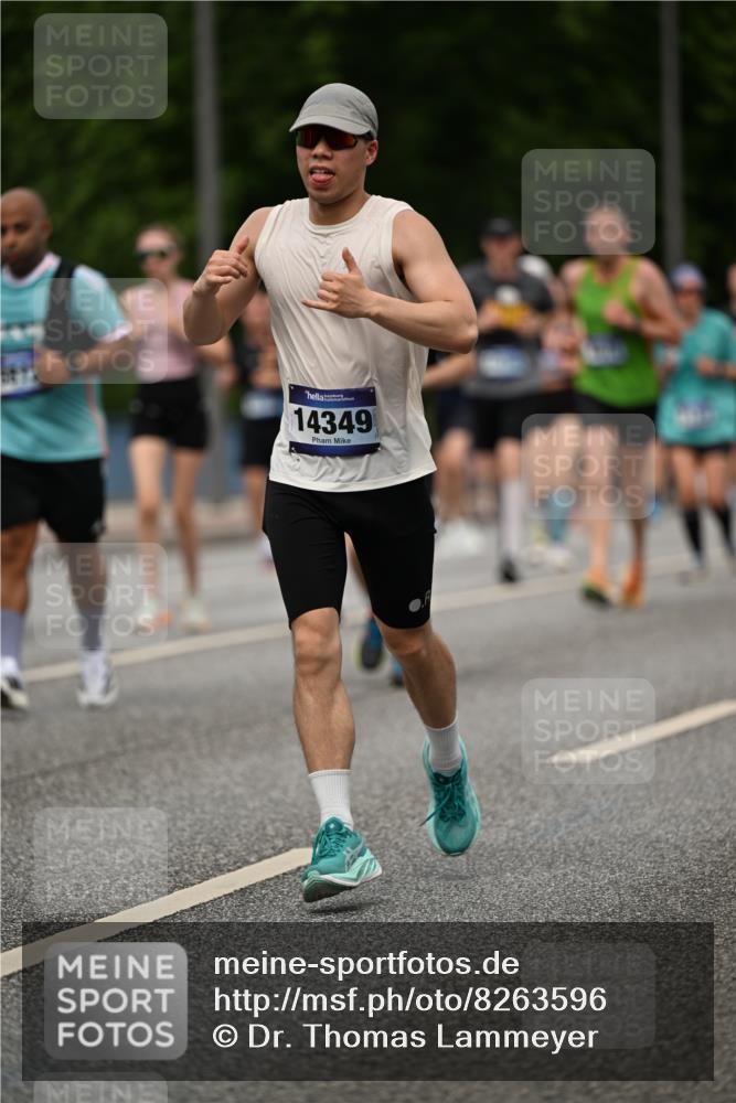 29.06.2025 - hella hamburg halbmarathon Dr. Thomas Lammeyer http://msf.ph/oto/8263596 29.06.2025 10:35:23 Kennedybrücke 1097, 1547, 1844, 1979, 2414, 2754, 2755, 2914, 3281, 3424, 3443, 4817, 5165, 5437, 5943, 6057, 6078, 6195, 6546, 6616, 6640, 6787, 7120, 7604, 7772, 8050, 8812, 8941, 9183, 10148, 10240, 10586, 11178 meine-sportfotos.de