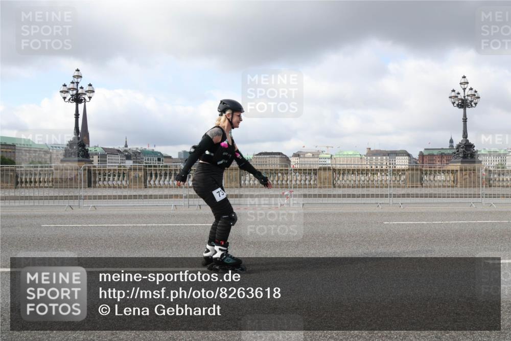 29.06.2025 - hella hamburg halbmarathon Lena Gebhardt http://msf.ph/oto/8263618 29.06.2025 09:03:59 Lombardsbrücke  meine-sportfotos.de