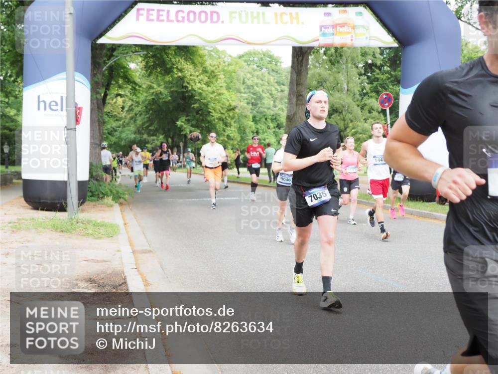 29.06.2025 - hella hamburg halbmarathon MichiJ http://msf.ph/oto/8263634 29.06.2025 10:30:12 Zwischen KM18-KM19 1441, 1570, 1700, 4823, 6550, 6721, 7035, 7432, 9547, 11417, 13725, 15247, 15521, 15623, 18004, 18772 meine-sportfotos.de