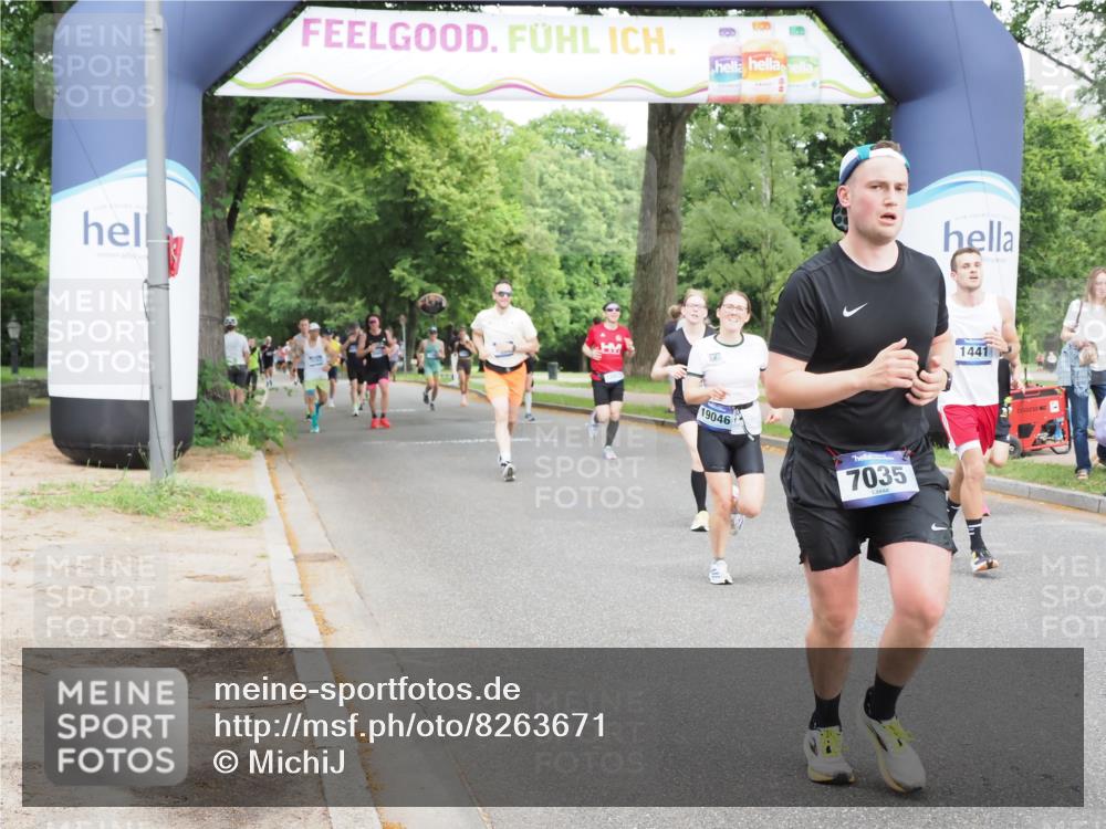29.06.2025 - hella hamburg halbmarathon MichiJ http://msf.ph/oto/8263671 29.06.2025 10:30:13 Zwischen KM18-KM19 1441, 1570, 1700, 4823, 6550, 6721, 7035, 7432, 11417, 13725, 13876, 15247, 15521, 15623, 18772, 19046 meine-sportfotos.de