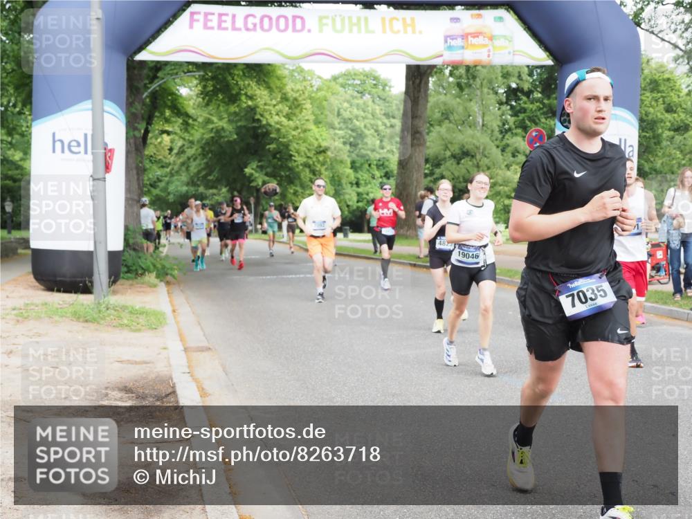 29.06.2025 - hella hamburg halbmarathon MichiJ http://msf.ph/oto/8263718 29.06.2025 10:30:13 Zwischen KM18-KM19 1441, 1570, 1700, 4823, 6550, 6721, 7035, 7432, 11417, 13725, 13876, 15247, 15521, 15623, 18772, 19046 meine-sportfotos.de