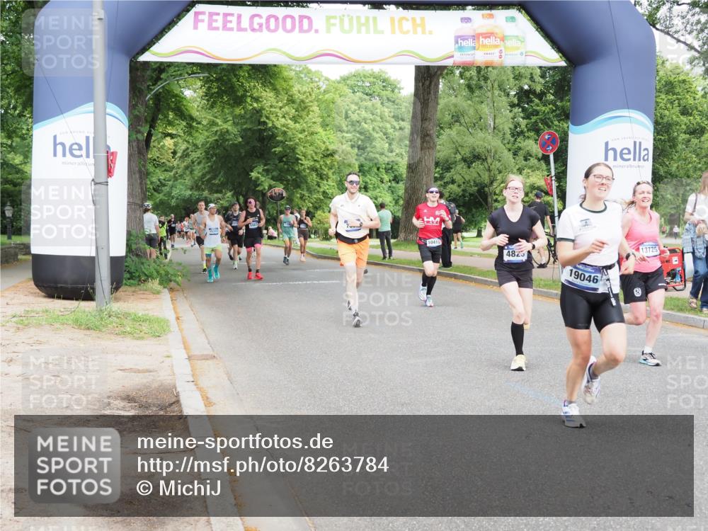 29.06.2025 - hella hamburg halbmarathon MichiJ http://msf.ph/oto/8263784 29.06.2025 10:30:14 Zwischen KM18-KM19 1441, 1570, 1700, 4823, 6550, 7035, 7432, 10415, 11417, 13725, 13876, 15247, 15521, 15623, 18772, 19046 meine-sportfotos.de