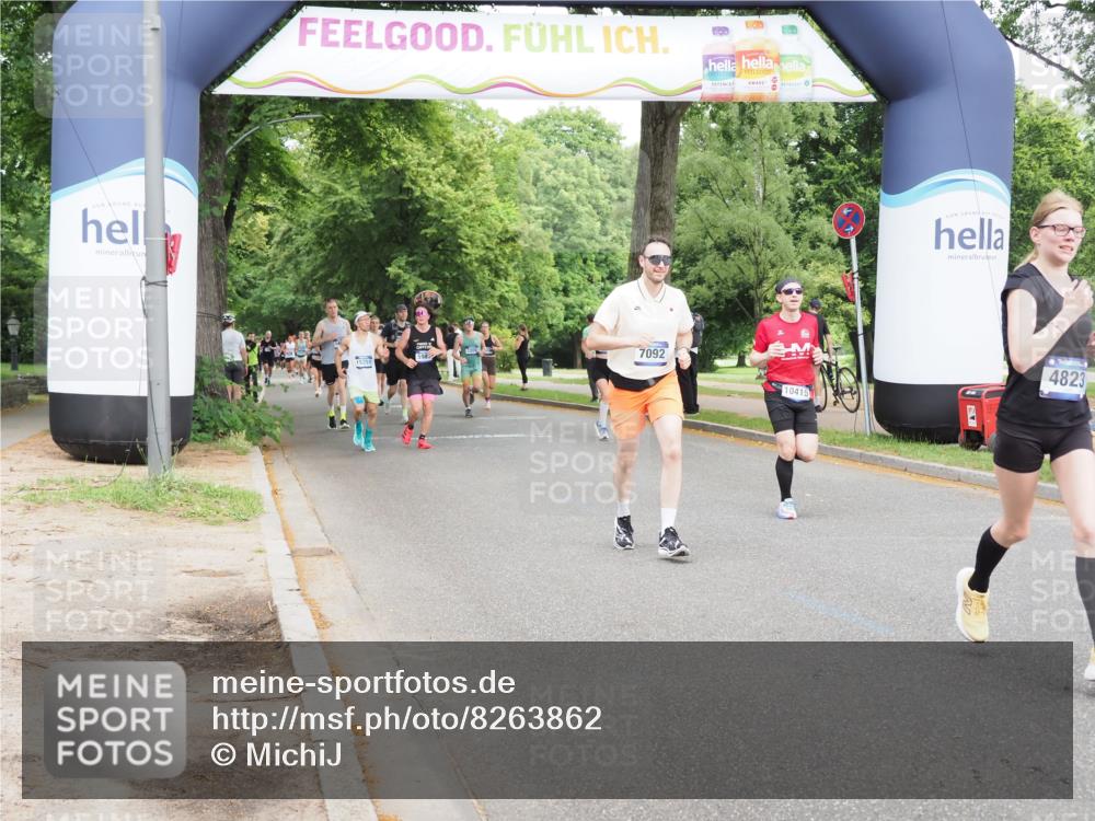29.06.2025 - hella hamburg halbmarathon MichiJ http://msf.ph/oto/8263862 29.06.2025 10:30:15 Zwischen KM18-KM19 1441, 1570, 1700, 4823, 6550, 7035, 7092, 7432, 10415, 11417, 13725, 13876, 15247, 18772, 19046 meine-sportfotos.de