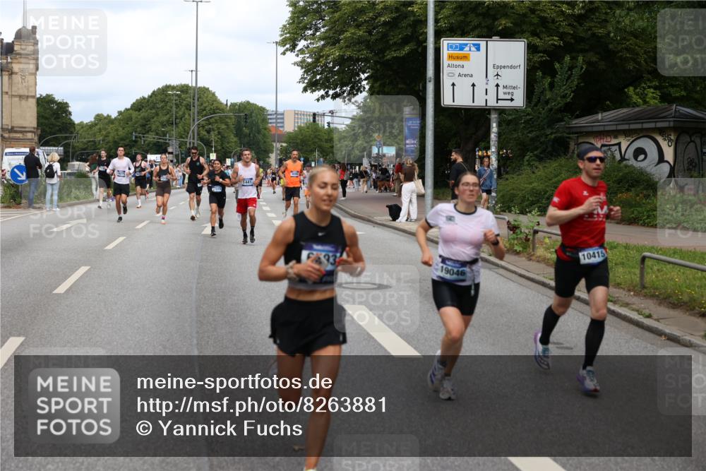 29.06.2025 - hella hamburg halbmarathon Yannick Fuchs http://msf.ph/oto/8263881 29.06.2025 10:36:34 20KM 1169, 1209, 1256, 1441, 1512, 1763, 1903, 1962, 2675, 3523, 5682, 5690, 5987, 6593, 6639, 7105, 7116, 7363, 7693, 8694, 9365, 10415, 12098, 13196, 13483, 13709, 13725, 14275, 15521, 15623, 15654, 15846, 15935, 16281, 17182, 17637, 17926, 18772, 19046 meine-sportfotos.de
