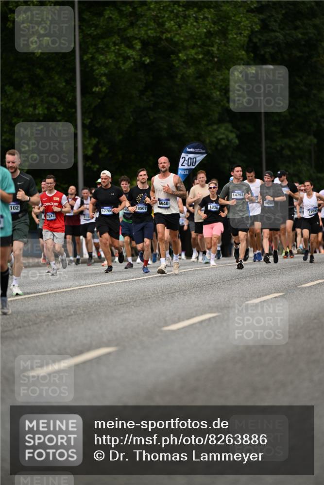29.06.2025 - hella hamburg halbmarathon Dr. Thomas Lammeyer http://msf.ph/oto/8263886 29.06.2025 10:35:25 Kennedybrücke 1097, 1547, 1844, 1979, 2414, 2754, 2755, 2914, 3281, 3396, 3424, 3443, 3571, 3681, 4817, 5165, 5437, 5943, 5965, 6057, 6078, 6160, 6195, 6546, 6573, 6616, 6640, 6787, 7120, 7604, 7772, 8050, 8806, 8812, 8941, 9183, 10148, 10240, 10586, 11178 meine-sportfotos.de