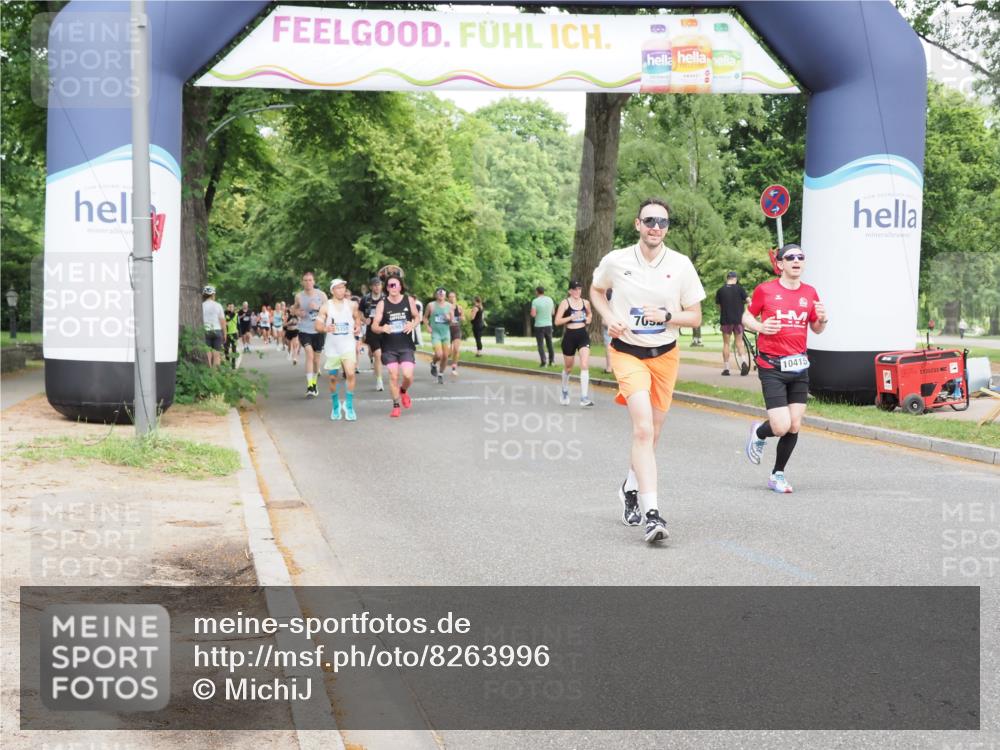 29.06.2025 - hella hamburg halbmarathon MichiJ http://msf.ph/oto/8263996 29.06.2025 10:30:15 Zwischen KM18-KM19 1441, 1570, 1700, 4823, 6550, 7035, 7092, 7432, 10415, 11417, 13725, 13876, 15247, 18772, 19046 meine-sportfotos.de