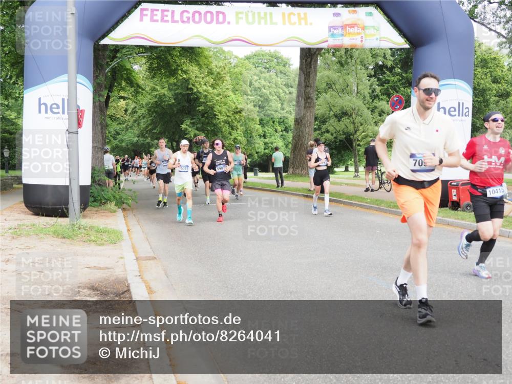 29.06.2025 - hella hamburg halbmarathon MichiJ http://msf.ph/oto/8264041 29.06.2025 10:30:16 Zwischen KM18-KM19 1441, 1570, 1700, 4823, 5987, 6550, 7035, 7092, 7432, 10415, 11417, 13725, 13876, 15247, 15351, 18772, 19046 meine-sportfotos.de
