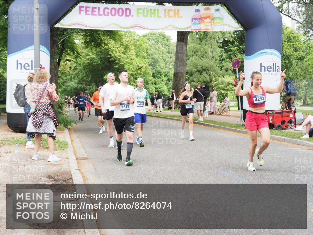 29.06.2025 - hella hamburg halbmarathon MichiJ http://msf.ph/oto/8264074 29.06.2025 10:54:15 Zwischen KM18-KM19 2628, 2819, 4293, 5605, 7571, 8398, 8999, 9007, 10196, 10834, 15834, 15922, 15993, 17787 meine-sportfotos.de