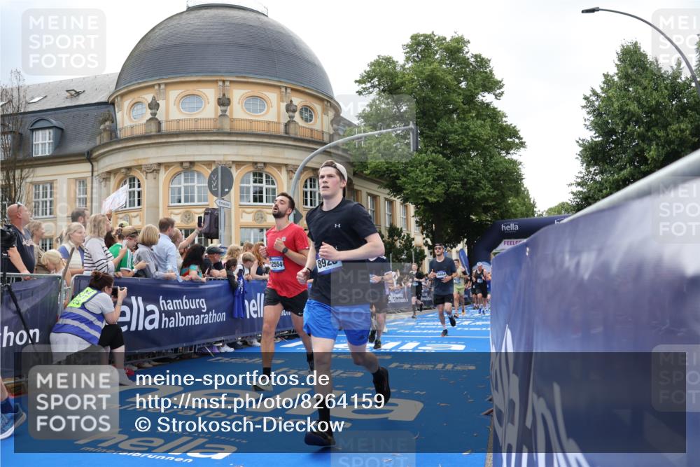 29.06.2025 - hella hamburg halbmarathon Strokosch-Dieckow http://msf.ph/oto/8264159 29.06.2025 10:44:31 Ziel 1057, 1468, 1782, 2365, 2402, 3305, 4310, 4691, 4991, 5476, 6490, 6495, 7322, 7710, 8928, 10669, 12327, 12554, 12711, 14351, 14464, 14667, 14798, 14816, 15862, 16224, 17097, 17729, 18107, 18464, 18539, 18560, 18765, 18806, 18868, 19206 meine-sportfotos.de