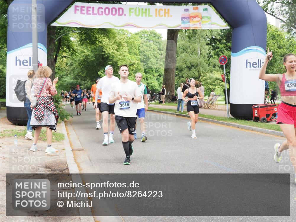 29.06.2025 - hella hamburg halbmarathon MichiJ http://msf.ph/oto/8264223 29.06.2025 10:54:16 Zwischen KM18-KM19 2628, 2819, 4293, 5605, 7571, 8398, 8999, 10196, 10834, 14340, 15834, 15922, 15993, 17787 meine-sportfotos.de