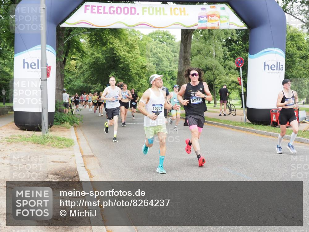 29.06.2025 - hella hamburg halbmarathon MichiJ http://msf.ph/oto/8264237 29.06.2025 10:30:18 Zwischen KM18-KM19 1441, 1700, 1763, 4823, 5987, 7092, 9365, 10415, 13714, 13725, 13876, 14484, 15351, 18772, 19046 meine-sportfotos.de