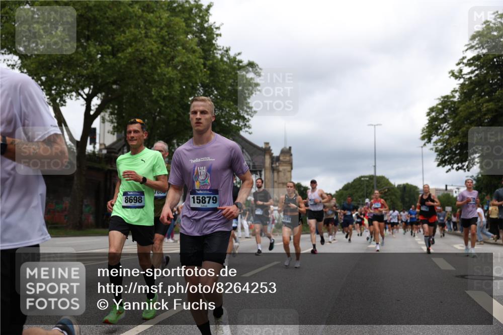 29.06.2025 - hella hamburg halbmarathon Yannick Fuchs http://msf.ph/oto/8264253 29.06.2025 10:48:44 20KM 1125, 1327, 1496, 1506, 1628, 2119, 2474, 2561, 2771, 2884, 2955, 3041, 3177, 3652, 3791, 3794, 3861, 3945, 4029, 4189, 4231, 4903, 4938, 5319, 6082, 6084, 6433, 6443, 6587, 6723, 8449, 8487, 8514, 8698, 8772, 8973, 9060, 9227, 10191, 10192, 10263, 10368, 10376, 11184, 11333, 11499, 11747, 11797, 11799, 11976, 12186, 12526, 12961, 13297, 13988, 14036, 14175, 14592, 14638, 14660, 14834, 14948, 15389, 15408, 15524, 15879, 16047, 17842, 18380 meine-sportfotos.de