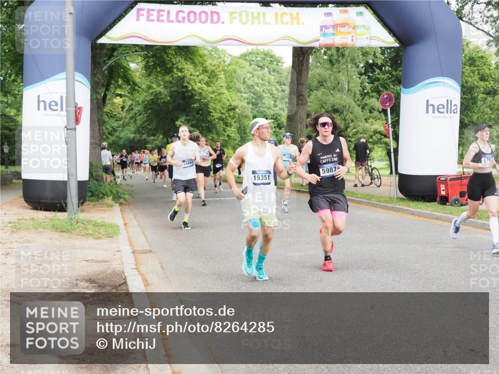 29.06.2025 - hella hamburg halbmarathon MichiJ http://msf.ph/oto/8264285 29.06.2025 10:30:18 Zwischen KM18-KM19 1441, 1700, 1763, 4823, 5987, 7092, 9365, 10415, 13714, 13725, 13876, 14484, 15351, 18772, 19046 meine-sportfotos.de